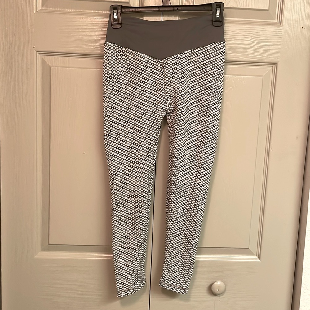 Scrunched leggings